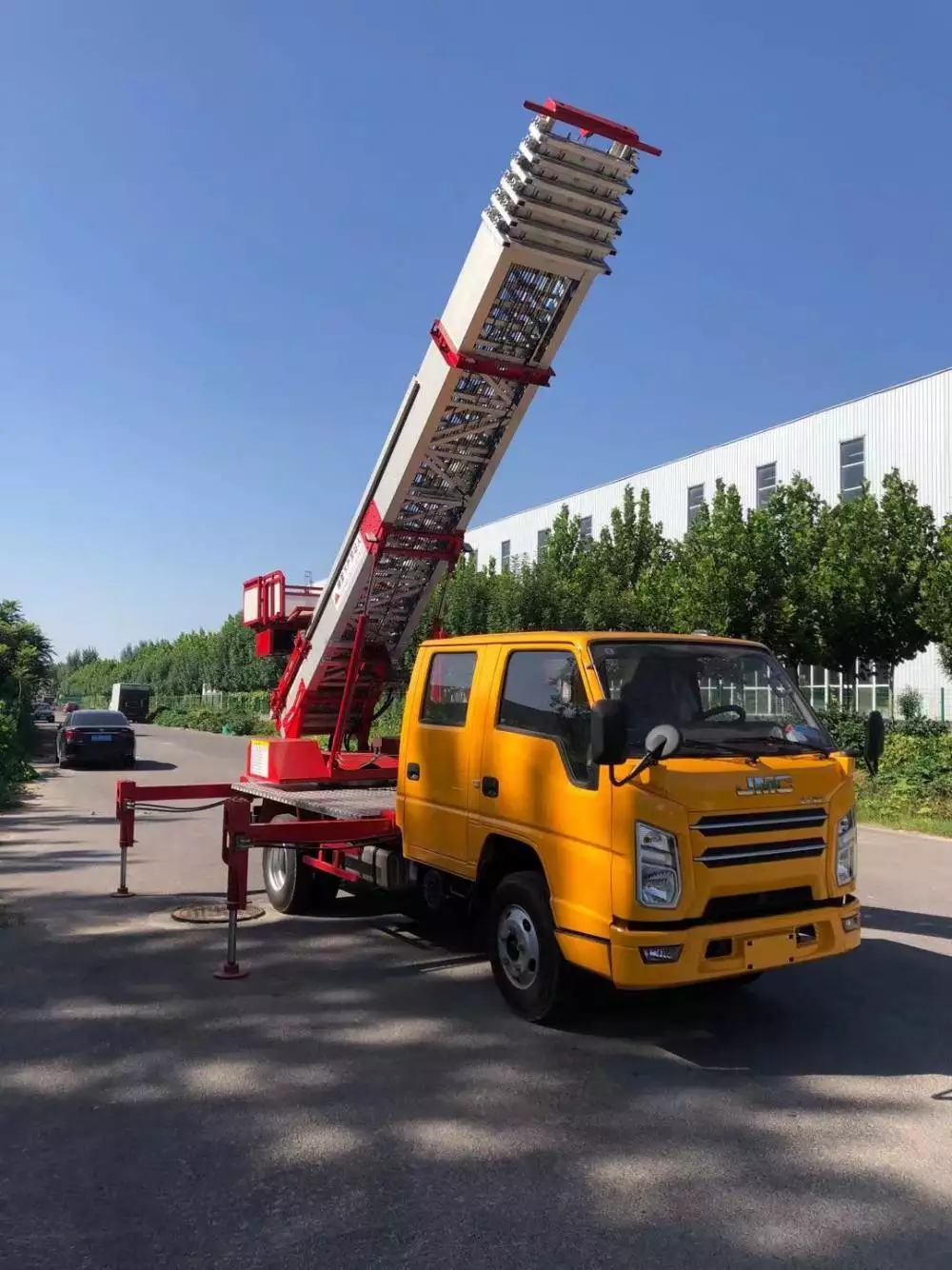 邯郸附近的云梯车出租服务：轻松解决高空作业需求