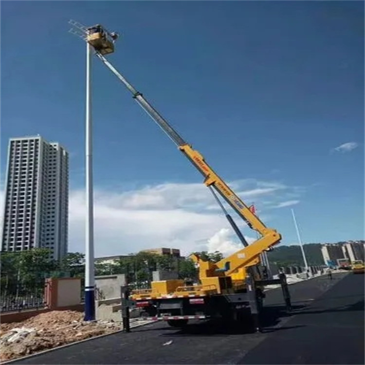 邯郸维修路灯的曲臂升降车出租